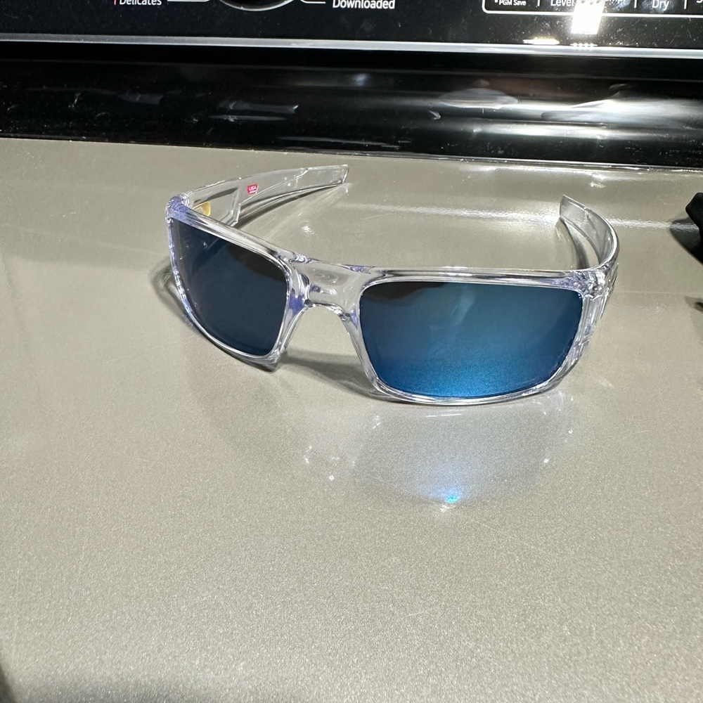 Oakley Crankshaft Sunglasses Polished Clear/Ice Iridescent lenses.